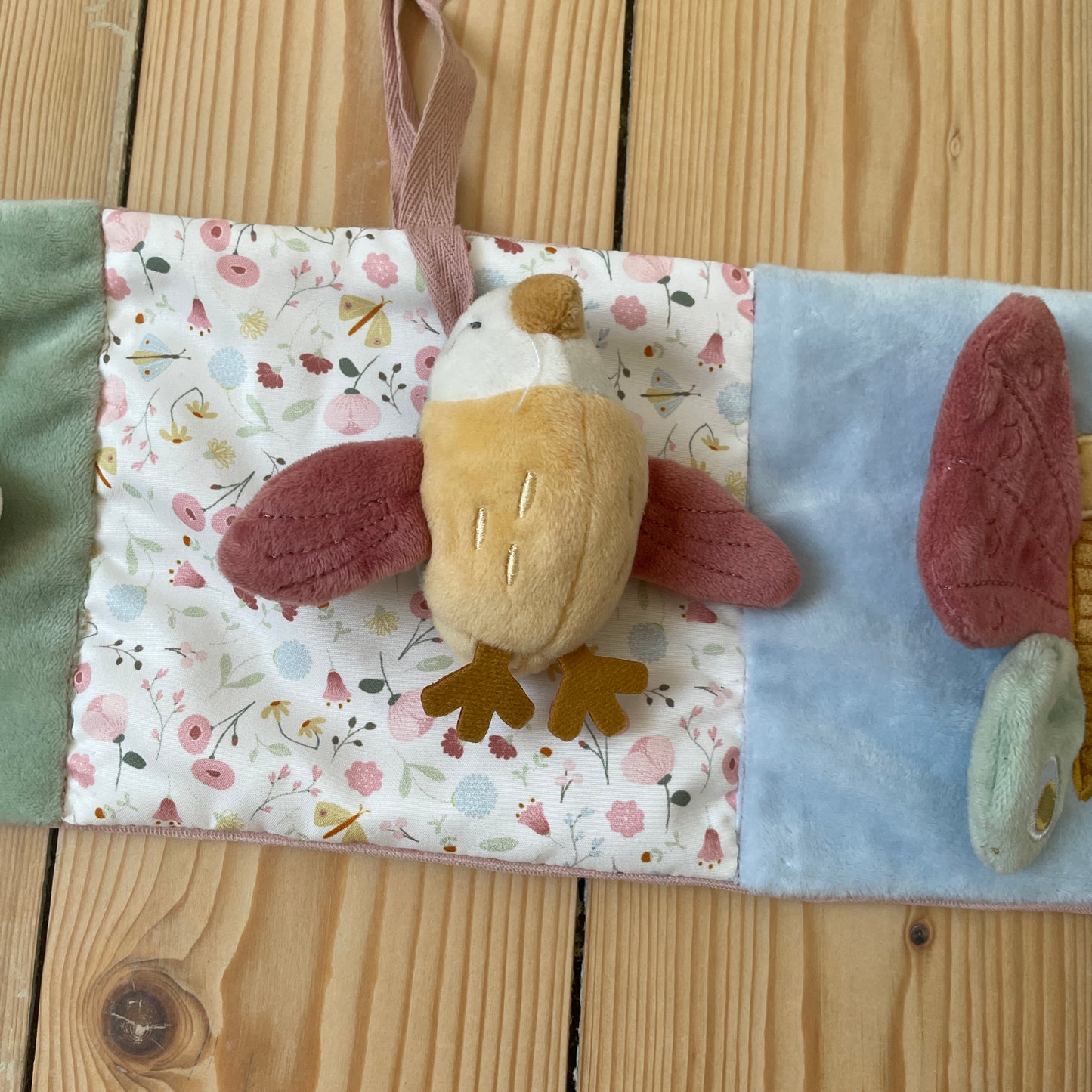 Little Dutch - Activiteiten boxhanger