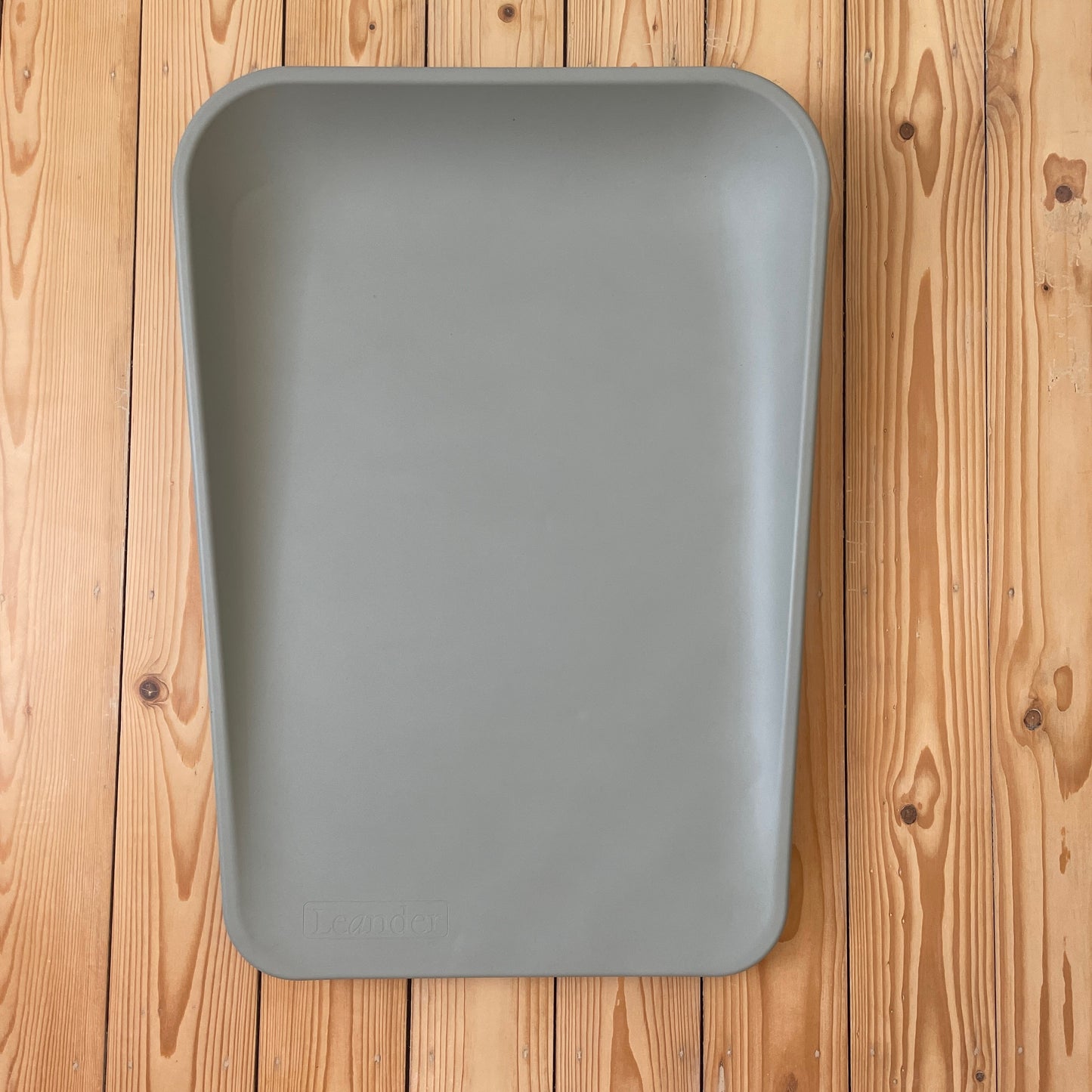 Leander - Matty verzorgingskussen (sage green)
