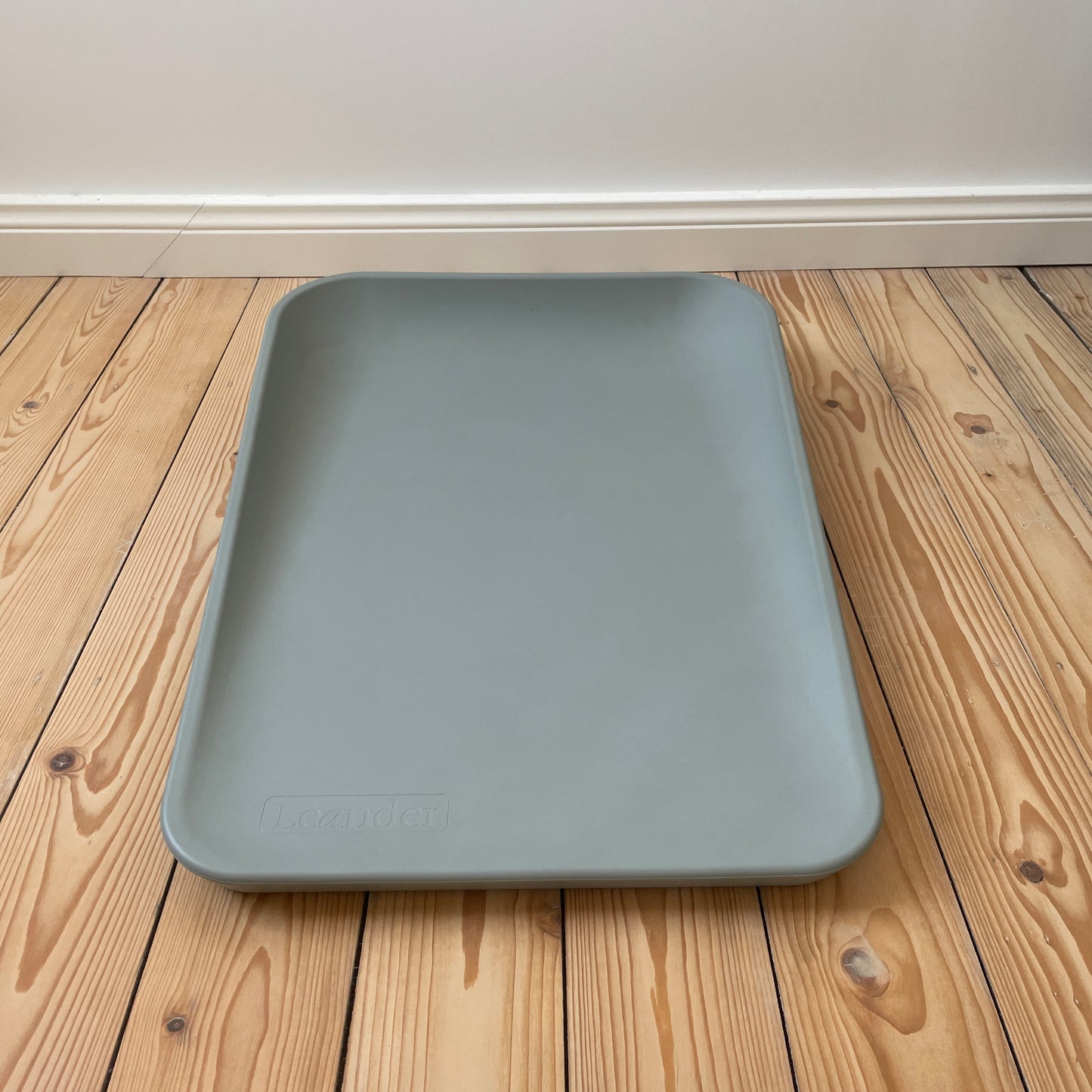 Leander - Matty verzorgingskussen (sage green)