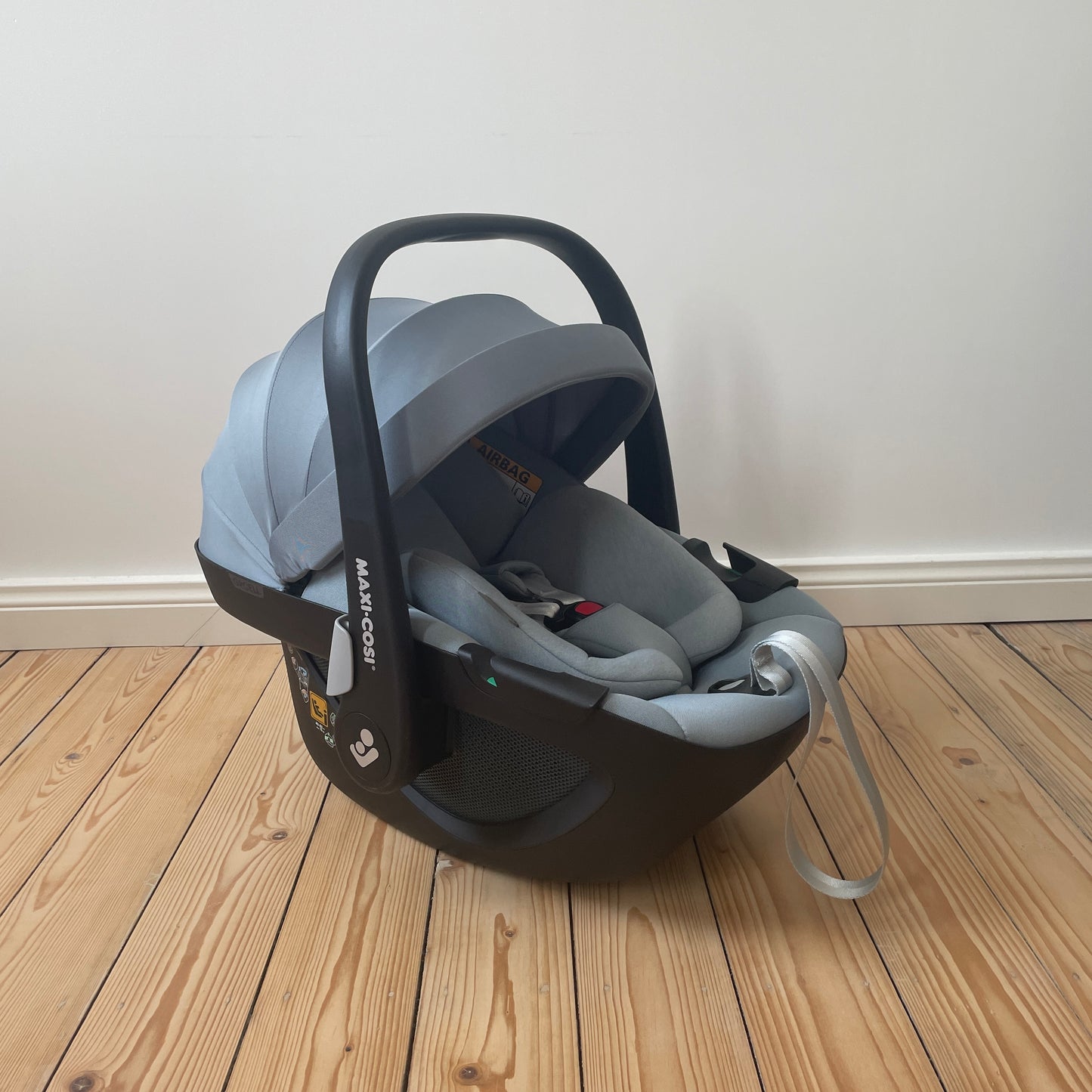 Maxi Cosi - Pebble 360 (grijs)